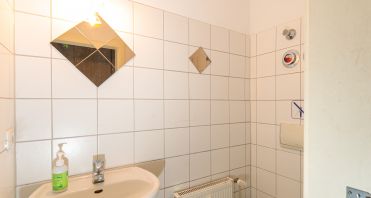 18 WC Gewerbe - Immobilienmakler-Potsdam.jpg