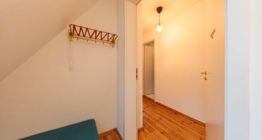 23 Wohnungseingang DG - Immobilienmakler-Potsdam.jpg